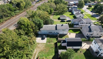 411 4th Street, Port Clinton, 43452, 3 Bedroom Bedrooms, ,2 BathroomBathrooms,Residential,For Sale,4th,20263688