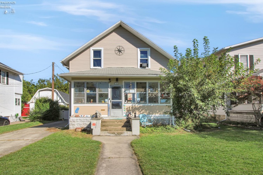 411 4th Street, Port Clinton, 43452, 3 Bedroom Bedrooms, ,2 BathroomBathrooms,Residential,For Sale,4th,20263688