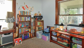 411 4th Street, Port Clinton, 43452, 3 Bedroom Bedrooms, ,2 BathroomBathrooms,Residential,For Sale,4th,20263688