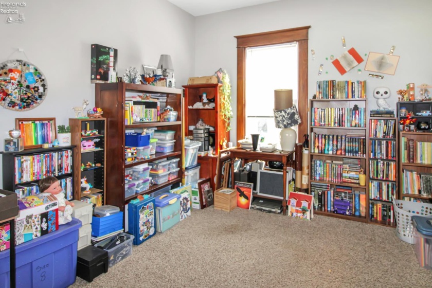411 4th Street, Port Clinton, 43452, 3 Bedroom Bedrooms, ,2 BathroomBathrooms,Residential,For Sale,4th,20263688
