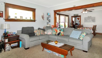 411 4th Street, Port Clinton, 43452, 3 Bedroom Bedrooms, ,2 BathroomBathrooms,Residential,For Sale,4th,20263688