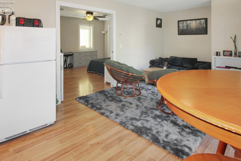411 4th Street, Port Clinton, 43452, 3 Bedroom Bedrooms, ,2 BathroomBathrooms,Residential,For Sale,4th,20263688