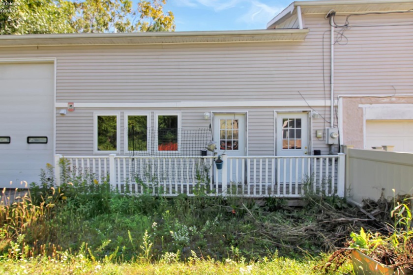 411 4th Street, Port Clinton, 43452, 3 Bedroom Bedrooms, ,2 BathroomBathrooms,Residential,For Sale,4th,20263688