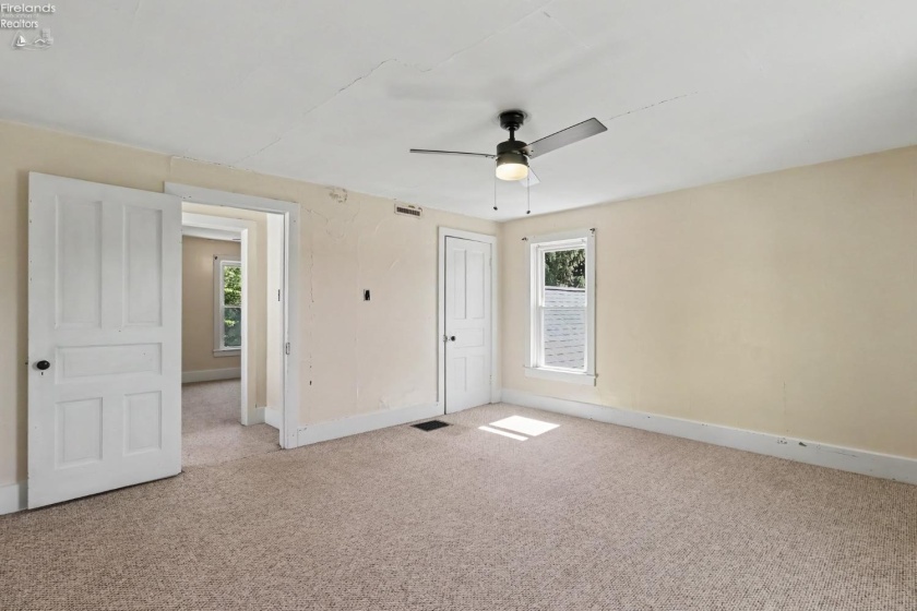 118 Grove Street, Bellevue, 44811, 3 Bedroom Bedrooms, ,1 BathroomBathrooms,Residential,For Sale,Grove,20263859