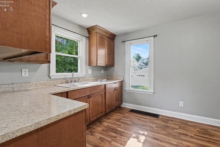 118 Grove Street, Bellevue, 44811, 3 Bedroom Bedrooms, ,1 BathroomBathrooms,Residential,For Sale,Grove,20263859