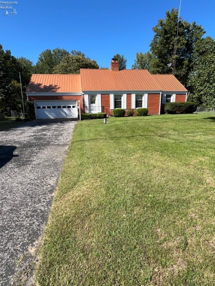 4242 County Road 175, Clyde, 43410, 3 Bedroom Bedrooms, ,2 BathroomBathrooms,Residential,For Sale,County Road 175,20263860