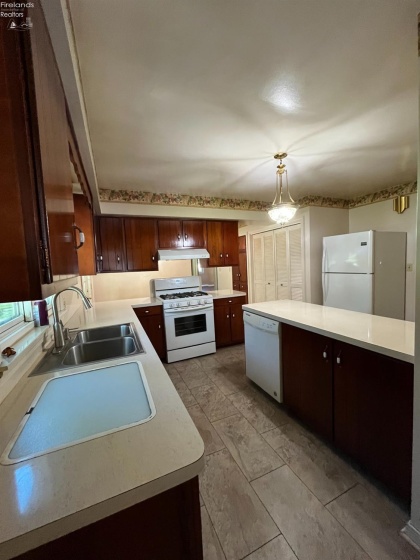 4242 County Road 175, Clyde, 43410, 3 Bedroom Bedrooms, ,2 BathroomBathrooms,Residential,For Sale,County Road 175,20263860
