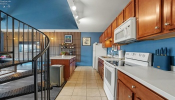 401 Shoreline Drive, Sandusky, 44870, 2 Bedroom Bedrooms, ,2 BathroomBathrooms,Residential,For Sale,Shoreline,20263800