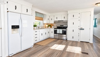 8175 North Shore Boulevard, Marblehead, 43440, 2 Bedroom Bedrooms, ,1 BathroomBathrooms,Residential,For Sale,North Shore,20263848