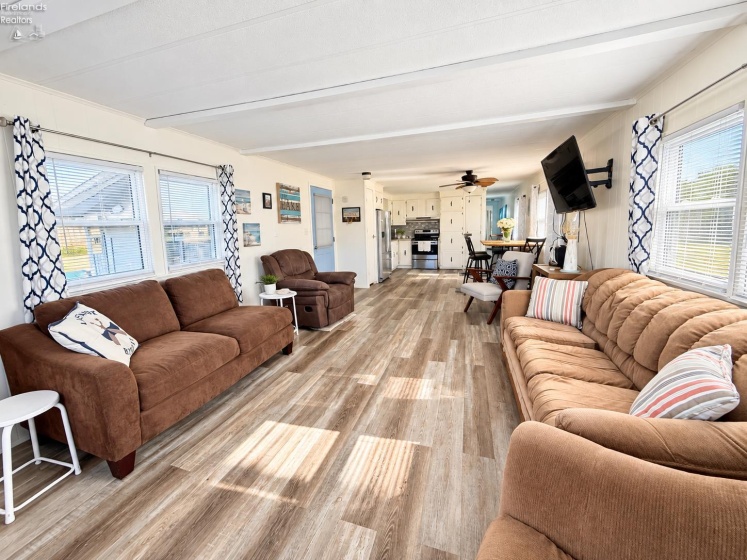 8175 North Shore Boulevard, Marblehead, 43440, 2 Bedroom Bedrooms, ,1 BathroomBathrooms,Residential,For Sale,North Shore,20263848