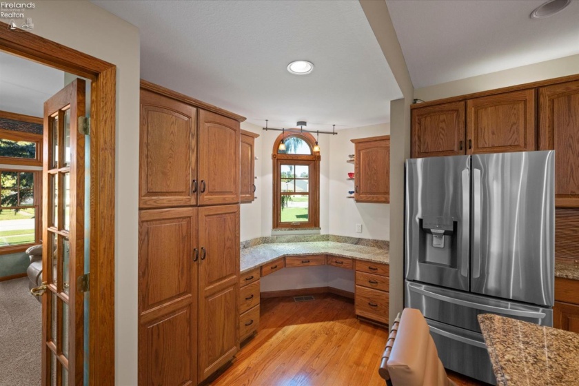 908 Glendale Drive, Port Clinton, 43452, 4 Bedroom Bedrooms, ,3 BathroomBathrooms,Residential,For Sale,Glendale,20263864
