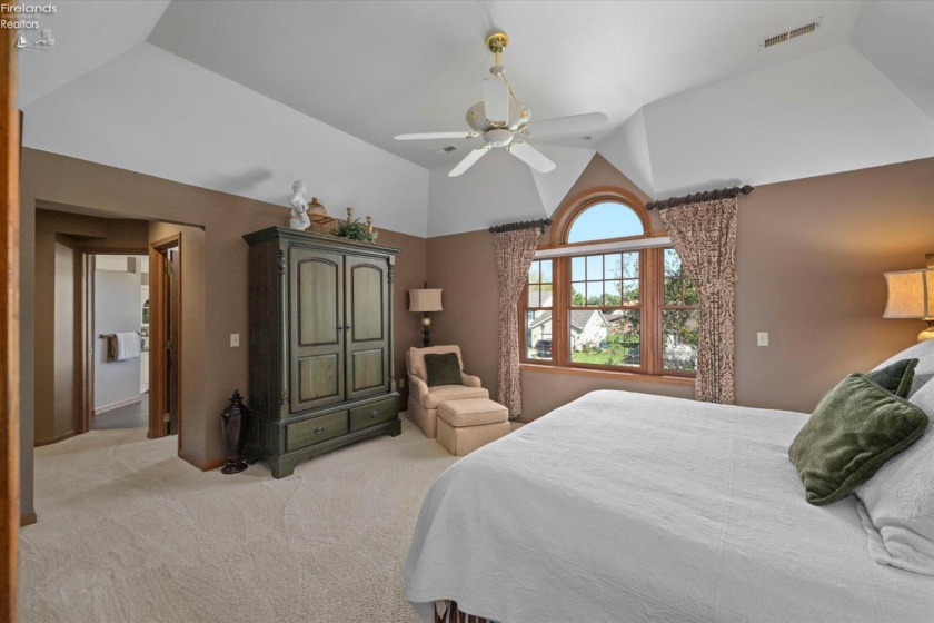 908 Glendale Drive, Port Clinton, 43452, 4 Bedroom Bedrooms, ,3 BathroomBathrooms,Residential,For Sale,Glendale,20263864