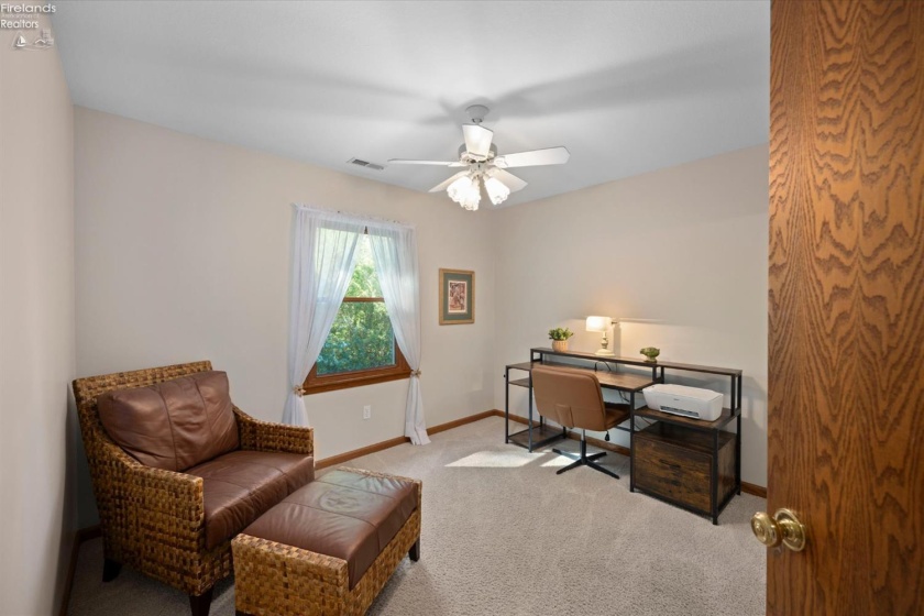 908 Glendale Drive, Port Clinton, 43452, 4 Bedroom Bedrooms, ,3 BathroomBathrooms,Residential,For Sale,Glendale,20263864