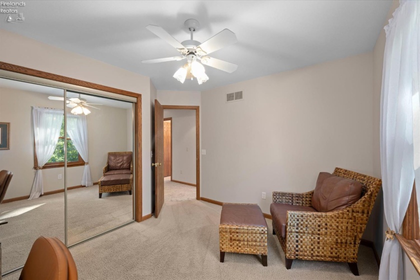 908 Glendale Drive, Port Clinton, 43452, 4 Bedroom Bedrooms, ,3 BathroomBathrooms,Residential,For Sale,Glendale,20263864