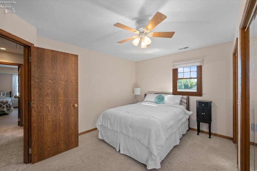 908 Glendale Drive, Port Clinton, 43452, 4 Bedroom Bedrooms, ,3 BathroomBathrooms,Residential,For Sale,Glendale,20263864