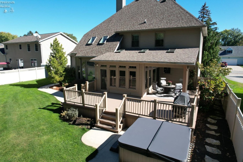 908 Glendale Drive, Port Clinton, 43452, 4 Bedroom Bedrooms, ,3 BathroomBathrooms,Residential,For Sale,Glendale,20263864