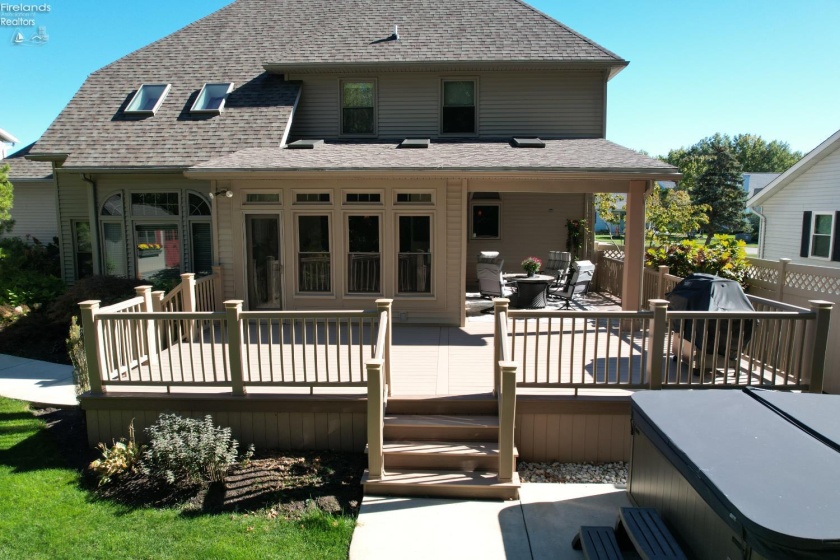 908 Glendale Drive, Port Clinton, 43452, 4 Bedroom Bedrooms, ,3 BathroomBathrooms,Residential,For Sale,Glendale,20263864
