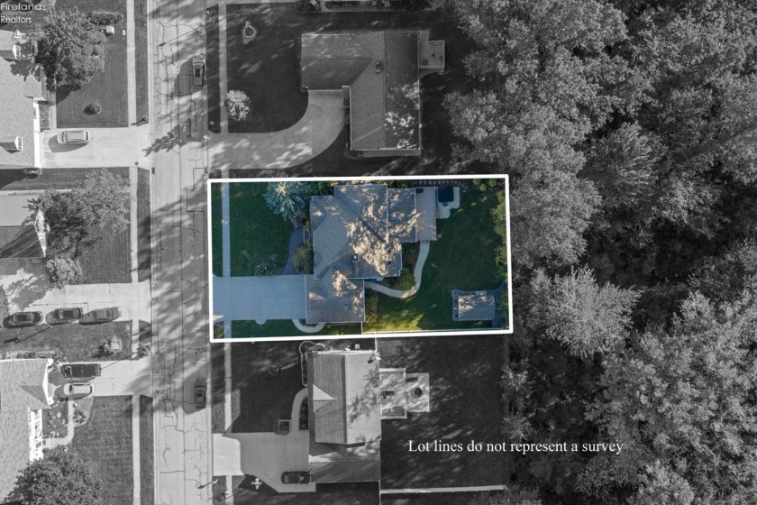 908 Glendale Drive, Port Clinton, 43452, 4 Bedroom Bedrooms, ,3 BathroomBathrooms,Residential,For Sale,Glendale,20263864
