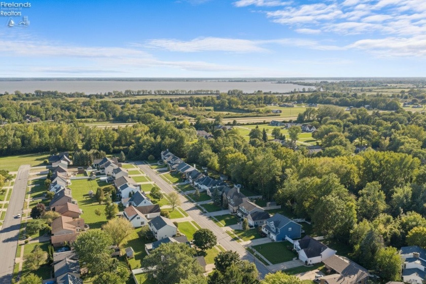 908 Glendale Drive, Port Clinton, 43452, 4 Bedroom Bedrooms, ,3 BathroomBathrooms,Residential,For Sale,Glendale,20263864