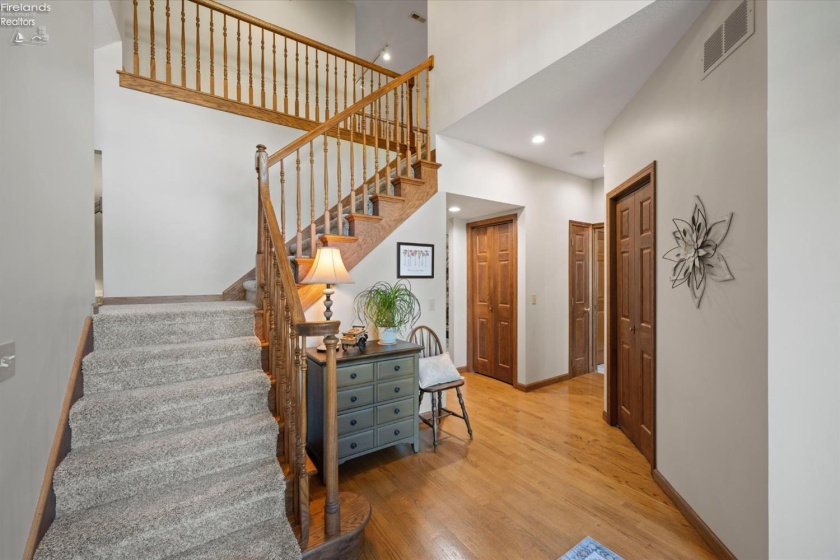 908 Glendale Drive, Port Clinton, 43452, 4 Bedroom Bedrooms, ,3 BathroomBathrooms,Residential,For Sale,Glendale,20263864