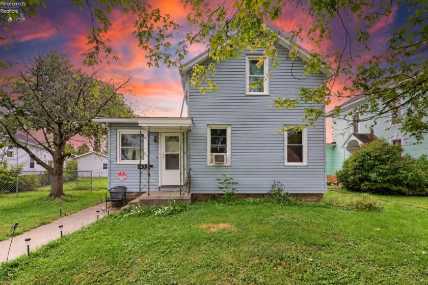 435 4th Street, Fremont, 43420, 3 Bedroom Bedrooms, ,1 BathroomBathrooms,Residential,For Sale,4th,20263872