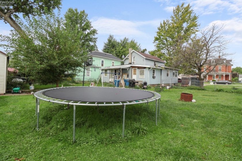 435 4th Street, Fremont, 43420, 3 Bedroom Bedrooms, ,1 BathroomBathrooms,Residential,For Sale,4th,20263872