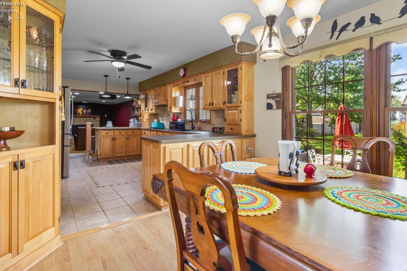 47568 Middle Ridge Road, Amherst, 44001, 4 Bedroom Bedrooms, ,3 BathroomBathrooms,Residential,For Sale,Middle Ridge,20263874
