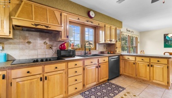 47568 Middle Ridge Road, Amherst, 44001, 4 Bedroom Bedrooms, ,3 BathroomBathrooms,Residential,For Sale,Middle Ridge,20263874
