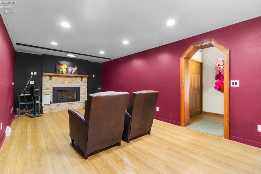 47568 Middle Ridge Road, Amherst, 44001, 4 Bedroom Bedrooms, ,3 BathroomBathrooms,Residential,For Sale,Middle Ridge,20263874
