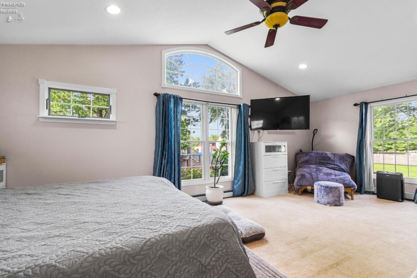 47568 Middle Ridge Road, Amherst, 44001, 4 Bedroom Bedrooms, ,3 BathroomBathrooms,Residential,For Sale,Middle Ridge,20263874