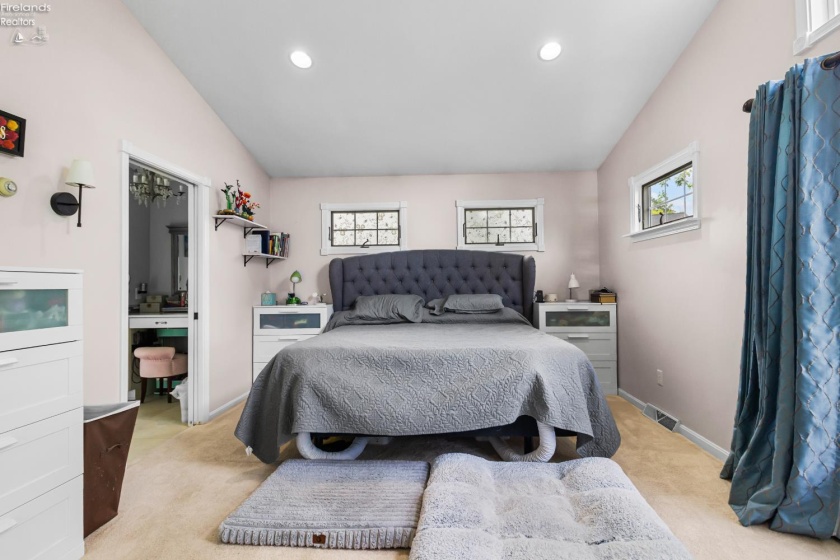 47568 Middle Ridge Road, Amherst, 44001, 4 Bedroom Bedrooms, ,3 BathroomBathrooms,Residential,For Sale,Middle Ridge,20263874