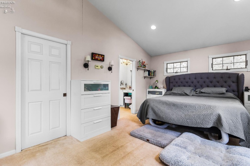 47568 Middle Ridge Road, Amherst, 44001, 4 Bedroom Bedrooms, ,3 BathroomBathrooms,Residential,For Sale,Middle Ridge,20263874