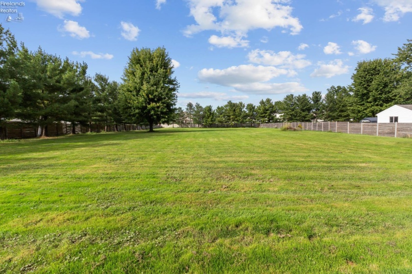 47568 Middle Ridge Road, Amherst, 44001, 4 Bedroom Bedrooms, ,3 BathroomBathrooms,Residential,For Sale,Middle Ridge,20263874