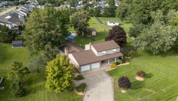 47568 Middle Ridge Road, Amherst, 44001, 4 Bedroom Bedrooms, ,3 BathroomBathrooms,Residential,For Sale,Middle Ridge,20263874