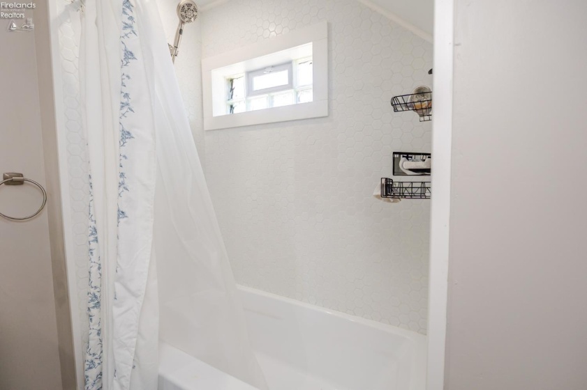 115 Union Street, Bellevue, 44811, 3 Bedroom Bedrooms, ,2 BathroomBathrooms,Residential,For Sale,Union,20263883
