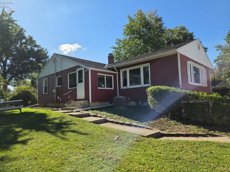 44 Riverlea, Tiffin, 44883, 3 Bedroom Bedrooms, ,2 BathroomBathrooms,Residential,For Sale,Riverlea,20263884