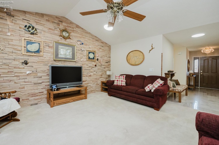 2600 Highland Drive, Sandusky, 44870, 3 Bedroom Bedrooms, ,2 BathroomBathrooms,Residential,For Sale,Highland Drive,20263697