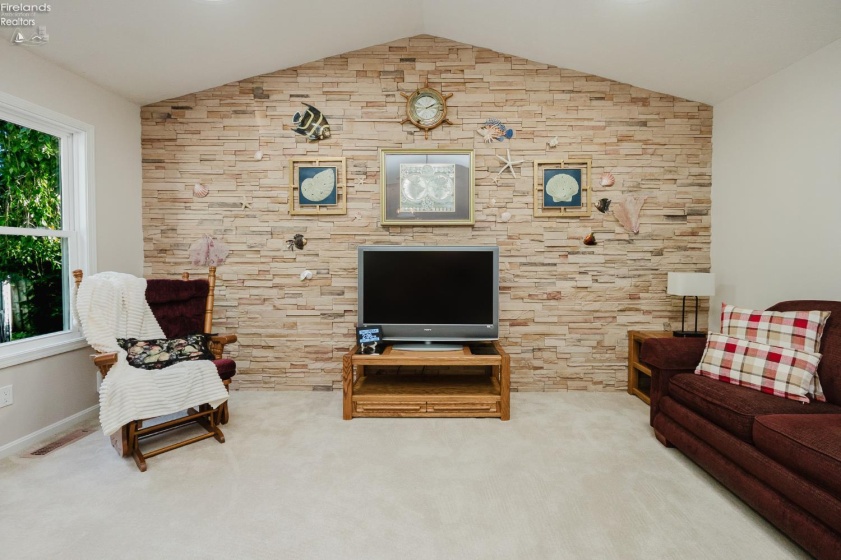 2600 Highland Drive, Sandusky, 44870, 3 Bedroom Bedrooms, ,2 BathroomBathrooms,Residential,For Sale,Highland Drive,20263697