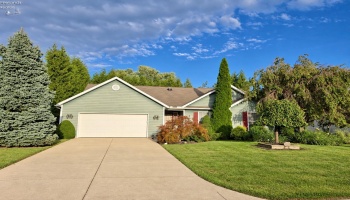 2600 Highland Drive, Sandusky, 44870, 3 Bedroom Bedrooms, ,2 BathroomBathrooms,Residential,For Sale,Highland Drive,20263697 2600 Highland Drive, Sandusky, 44870, 3 Bedroom Bedrooms, ,2 BathroomBathrooms,Residential,For Sale,Highland Drive,20263697