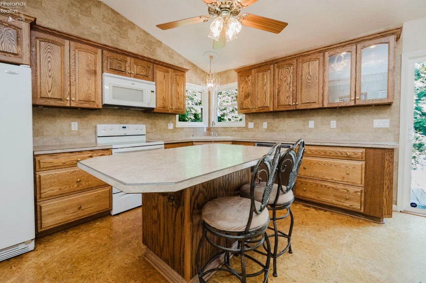 2600 Highland Drive, Sandusky, 44870, 3 Bedroom Bedrooms, ,2 BathroomBathrooms,Residential,For Sale,Highland Drive,20263697