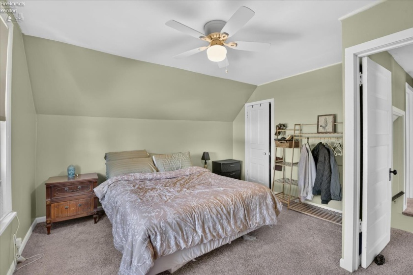 328 6th Street, Port Clinton, 43452, 4 Bedroom Bedrooms, ,2 BathroomBathrooms,Residential,For Sale,6th,20263814