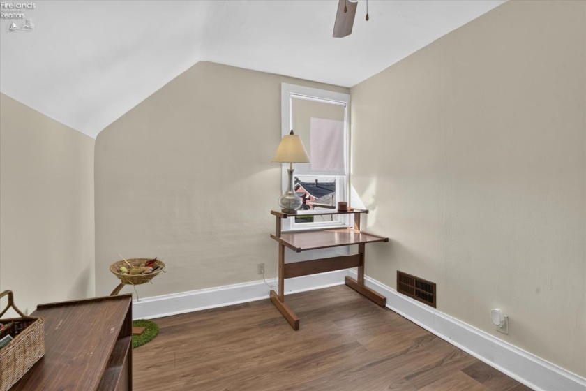 328 6th Street, Port Clinton, 43452, 4 Bedroom Bedrooms, ,2 BathroomBathrooms,Residential,For Sale,6th,20263814