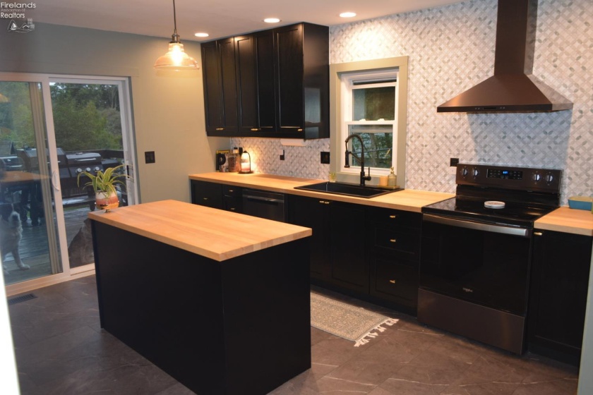 15 Jackson Street, Norwalk, 44857, 3 Bedroom Bedrooms, ,2 BathroomBathrooms,Residential,For Sale,Jackson,20263827