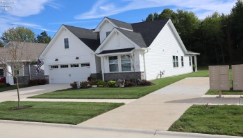 2163 Myla Way, Elyria, 44035, 3 Bedroom Bedrooms, ,2 BathroomBathrooms,Residential,For Sale,Myla,20263875