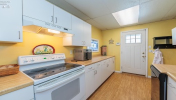 12182 Eaton Blvd., Grafton, 44044, 2 Bedroom Bedrooms, ,1 BathroomBathrooms,Residential,For Sale,Eaton Blvd.,20263885