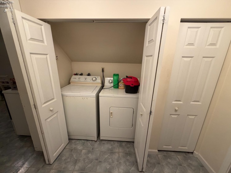 10 Walnut Street, Norwalk, 44857, ,Multiple Units,For Sale,Walnut,20263937