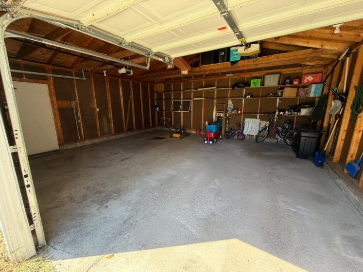 10 Walnut Street, Norwalk, 44857, ,Multiple Units,For Sale,Walnut,20263937