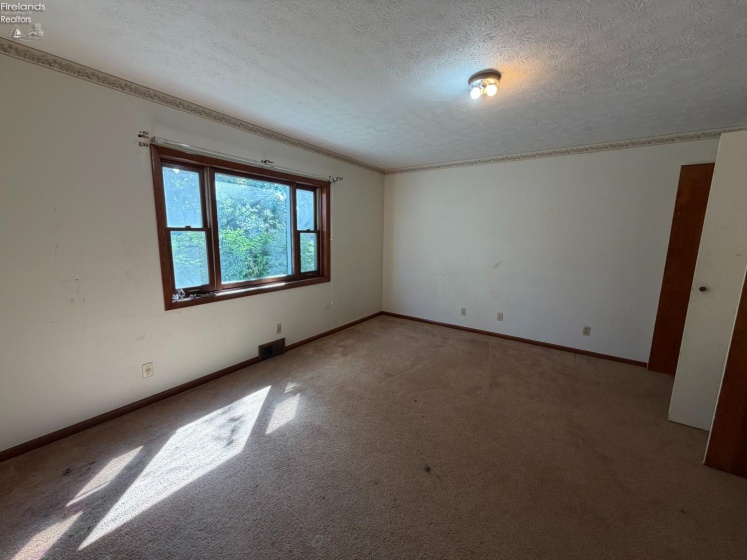 10 Walnut Street, Norwalk, 44857, ,Multiple Units,For Sale,Walnut,20263937