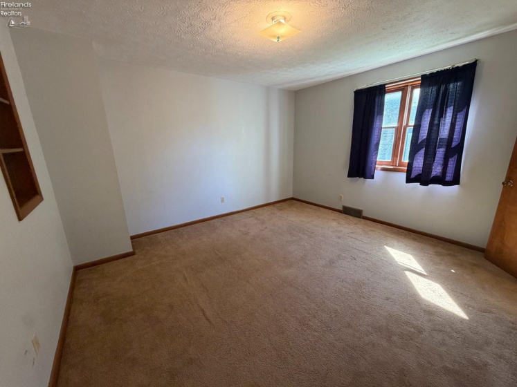 10 Walnut Street, Norwalk, 44857, ,Multiple Units,For Sale,Walnut,20263937