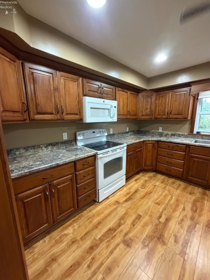 68 Pearl Drive, Shelby, 44875, 3 Bedroom Bedrooms, ,2 BathroomBathrooms,Residential,For Sale,Pearl,20263934